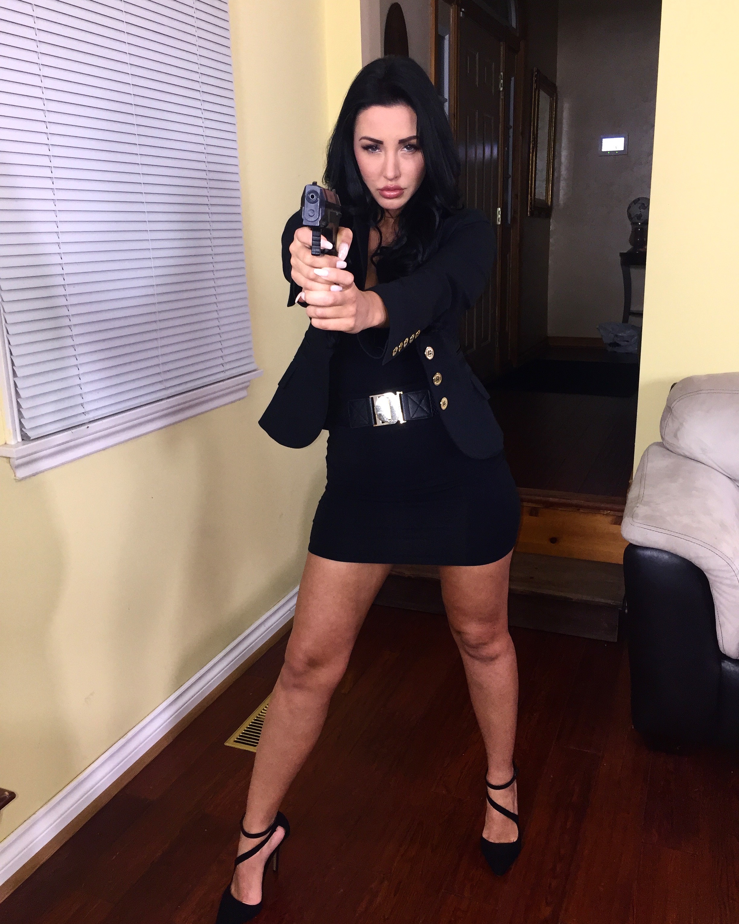 Meet WA Agent Tara Raven.JPG