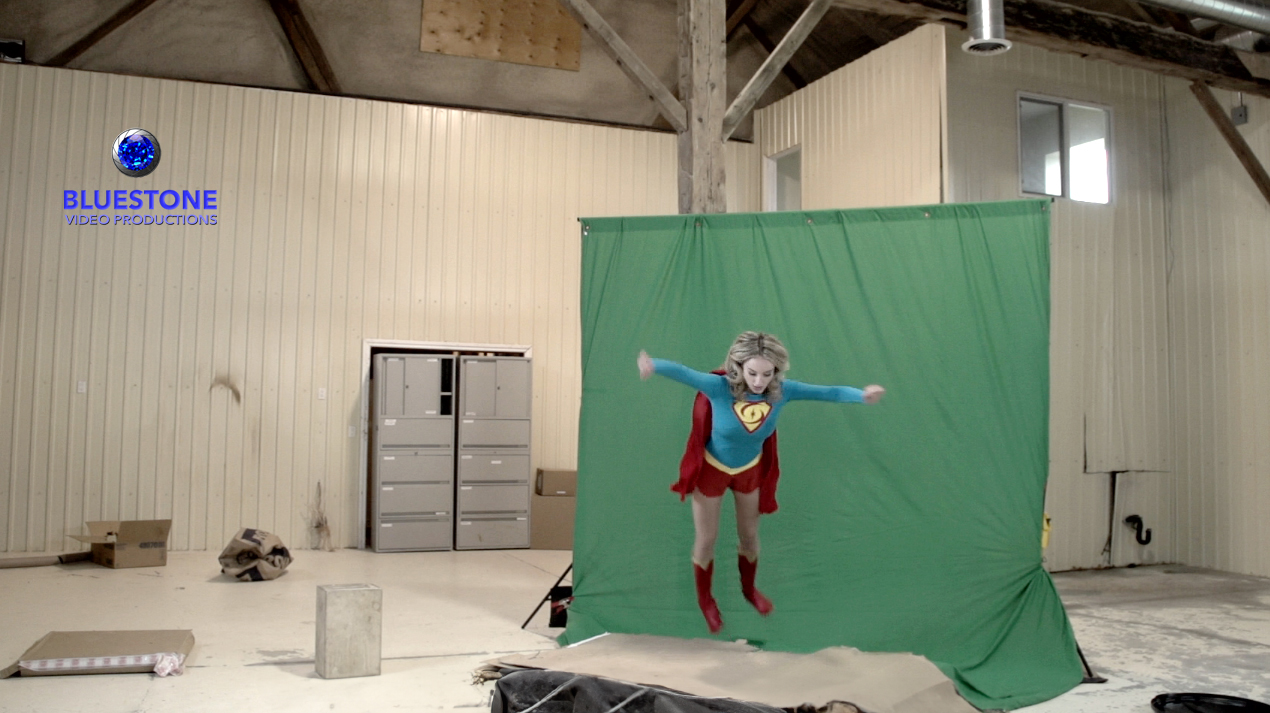 Behind the scenes still 33 season 3.jpg