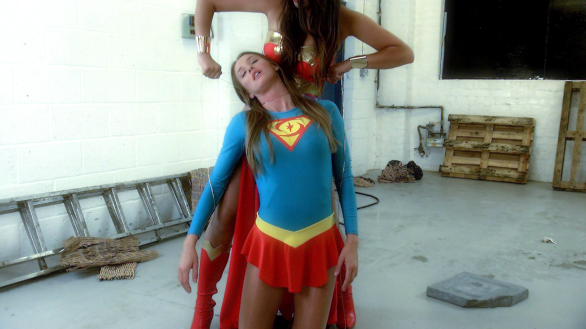 Strangled with Dark Wondra's lasso
