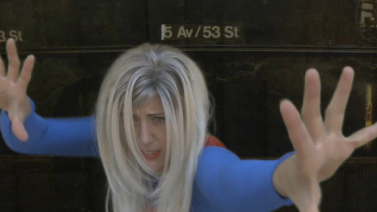 Supergirl VI Subway rescue Scene  008_0010.jpg