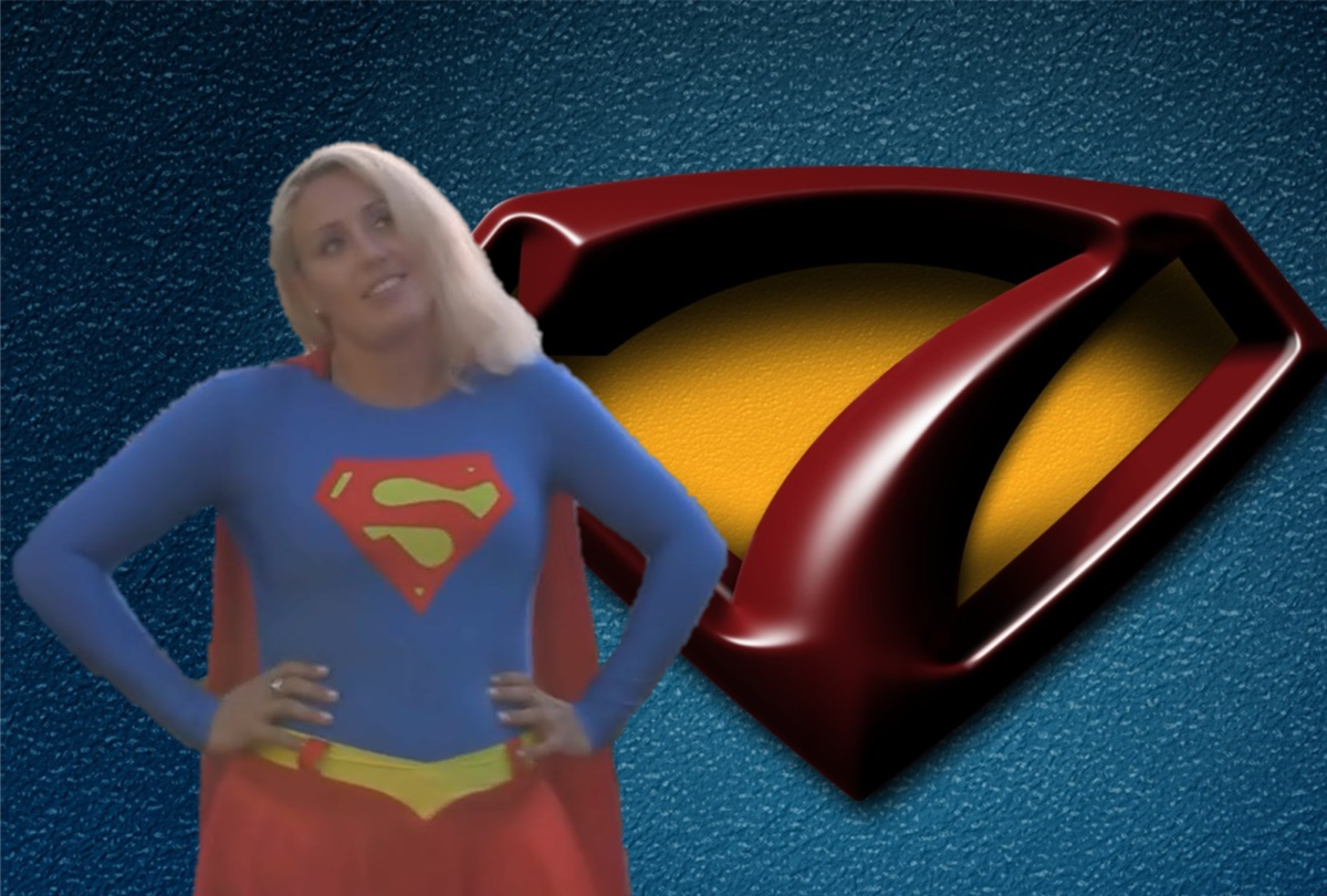 kayceesupergirl7box.png
