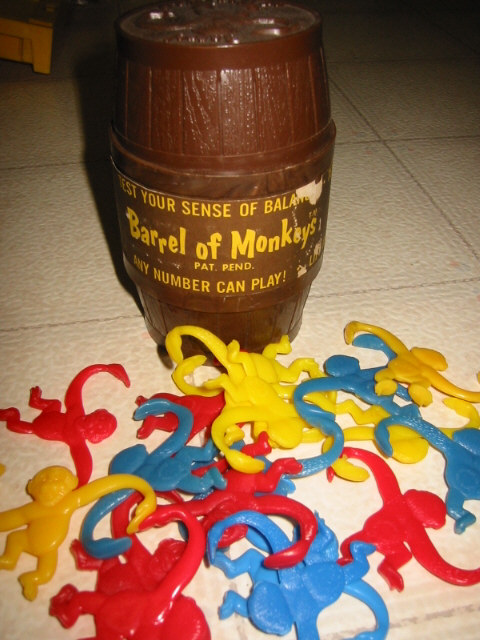 plastic monkeys 04.jpg